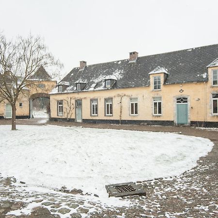 B&B Cense De La Tour Nil Saint-Vincent Екстериор снимка