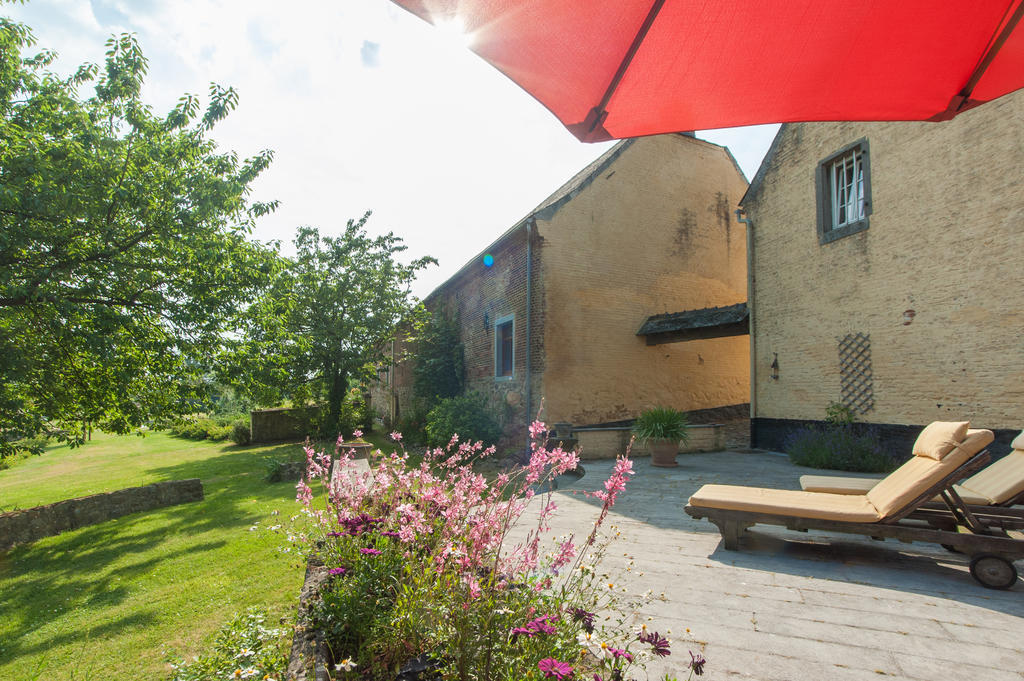 B&B Cense De La Tour Nil Saint-Vincent Екстериор снимка