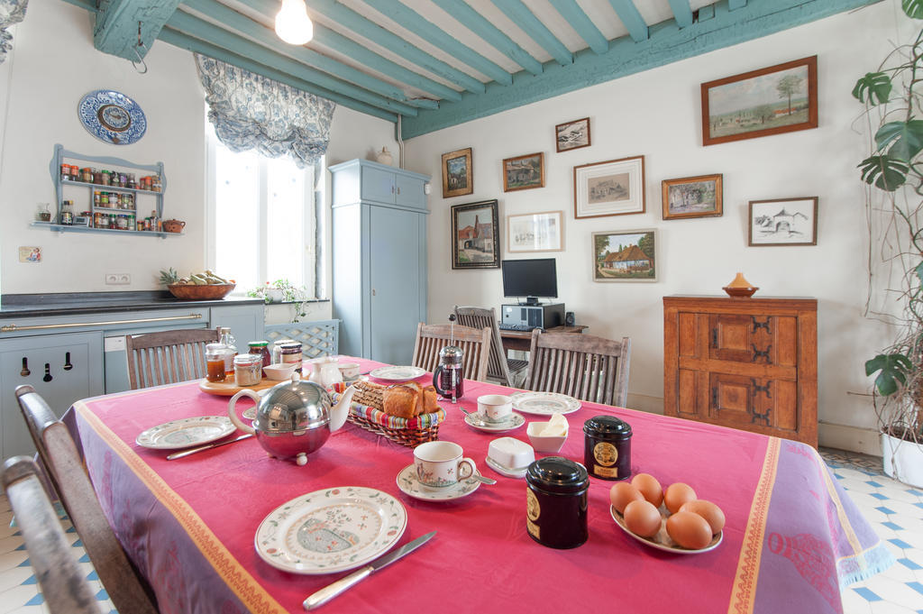 B&B Cense De La Tour Nil Saint-Vincent Екстериор снимка